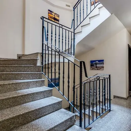 Prestige Apartman Várna