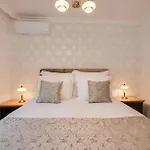 Prestige Central Apartments *
