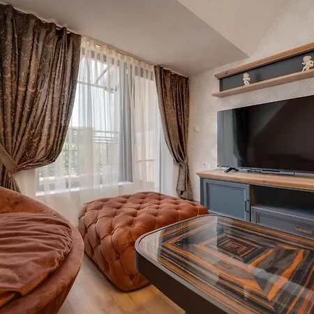 Prestige Апартамент *