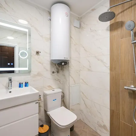 Prestige Апартамент *