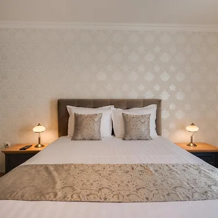 Prestige Central Apartments *